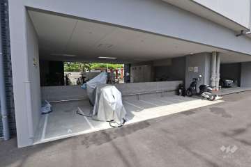 バイク置き場