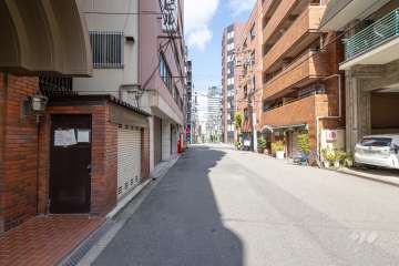 敷地北側の前面道路　
