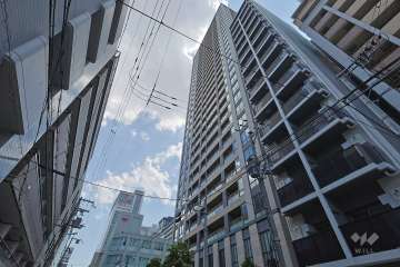 ブランズタワー大阪備後町の外観（北東側から）