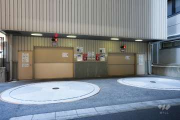 敷地内駐車場（屋内機械式）