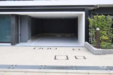 敷地内駐車場（屋内平面式）　