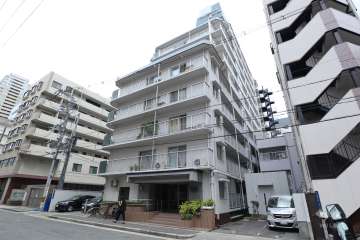 シャルマンコーポ第1谷町の外観（南東側から）