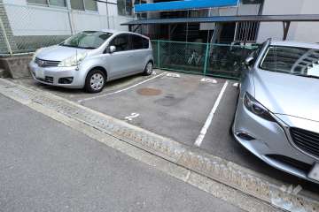 敷地内駐車場（屋外平面式）