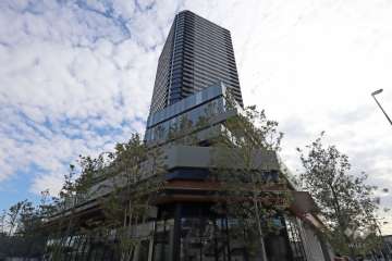 ザ・タワー十条の外観（北側から）