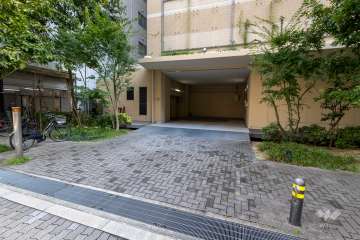駐車場の出入り口