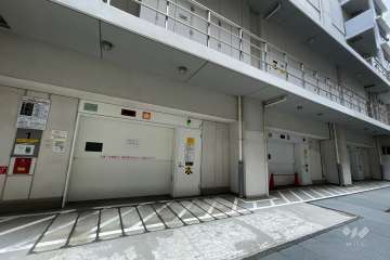 敷地内駐車場(屋内機械式）