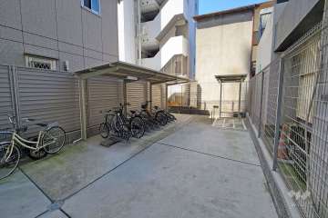 屋外駐輪場