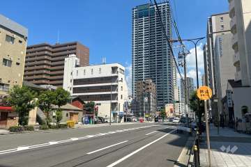敷地北側の前面道路　