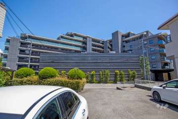 プラウド吹田の外観（北西側から）