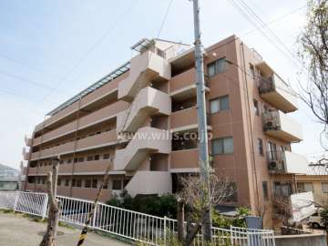 ユニーブル雲雀丘の外観（北西側から）