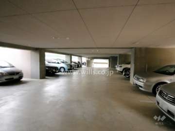敷地内駐車場（屋内平面式）