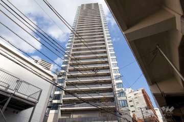 ザ・パークハウス大阪梅田タワーの外観（南西側から）