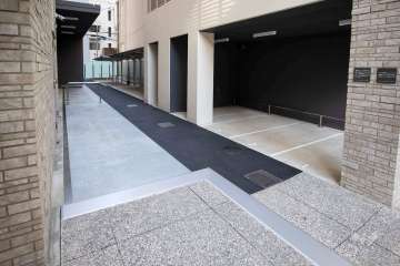 バイク置場・駐輪場