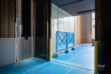 エントランスはオートロック付きです。