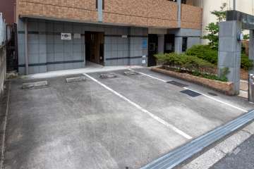 敷地内駐車場（屋外平面式）