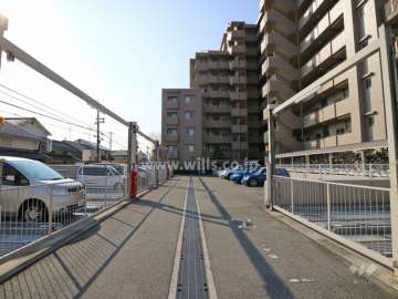 敷地内駐車場（屋外平面式と屋外機械式）
