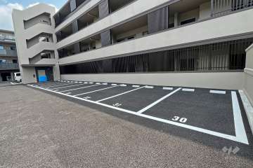 敷地内駐車場（屋外平面式）