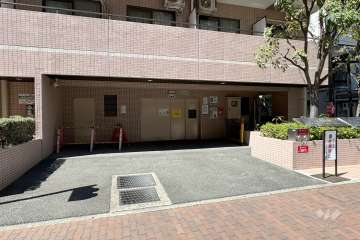 敷地内駐車場（屋内機械式）
