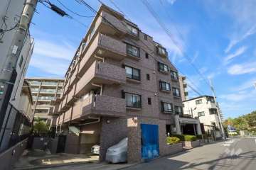 ライオンズマンション新川崎南第2の外観(南側から)