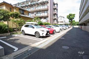 敷地内駐車場（屋外平面式）