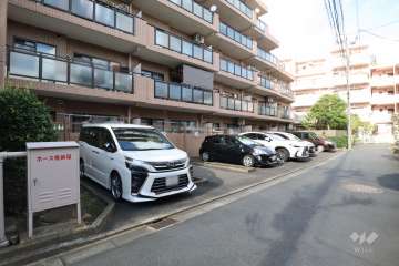 敷地内駐車場（屋外平面式）　