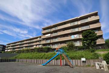 ルイシャトレ新川崎パークサイドの外観(南側から)