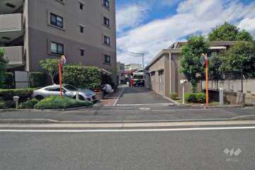 敷地内駐車場（屋外平面式）