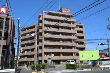 グランイーグル鹿島田2の外観（南西側から）