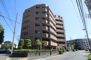 グランイーグル鹿島田2の外観（北西側から）