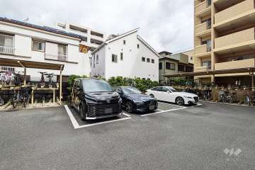 敷地内駐車場（屋外平面式）