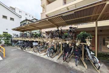 駐輪場（屋根付き）