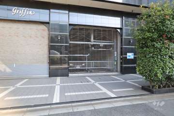 敷地内駐車場（屋内機械式）