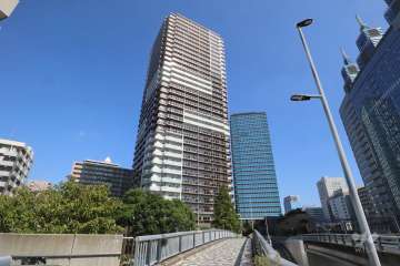 ブリリアタワー川崎の外観(南西側から)　