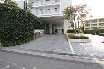 駐車場の出入り口