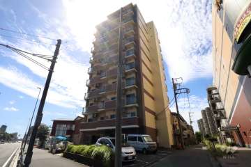 グランリーヴェル川崎WESTの外観(北東側から)