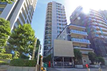 クリオ川崎リバーサイドの外観(北西側から)