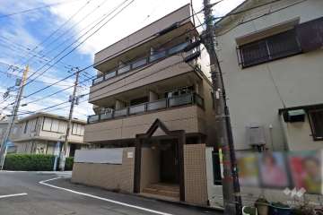 ノーブル新川崎の外観（西側から）