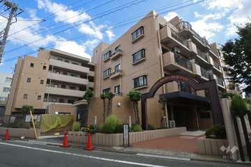 ライオンズガーデン鹿島田の外観(北西側から)