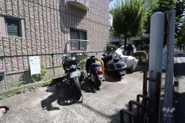 バイク置き場