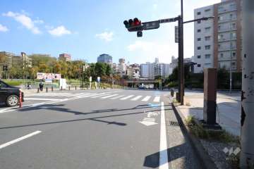 敷地北東側の前面道路　