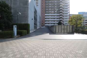 駐車場の出入り口　