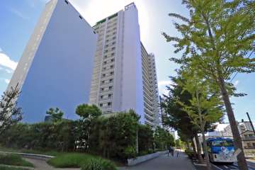 アクアリーナ川崎ヴェルデタワーの外観(北西側から)