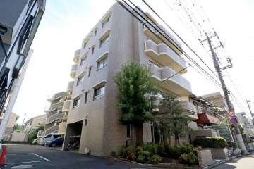 サーパス日吉の外観(北西側から)