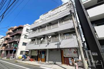 プチシャンプル川崎の外観（南側から）