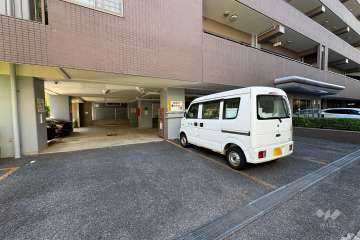 敷地内駐車場（屋外平面式・屋内平面式）