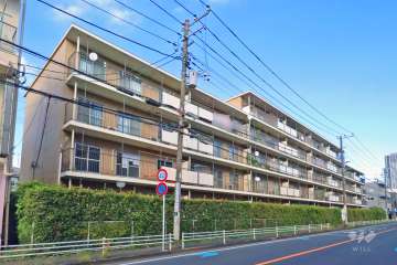 北加瀬芙蓉ハイツの外観（南西側から）