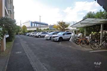 敷地内駐車場（屋外平面式）