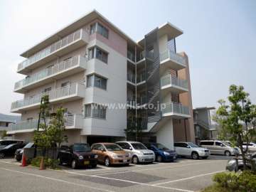 ルネサンクタスナシオンヒルズA棟の外観（北東側から）