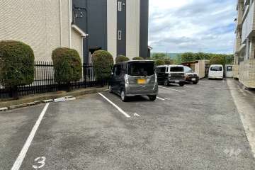 敷地内駐車場（屋外平面式）