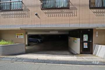 敷地内駐車場（屋内平面式）